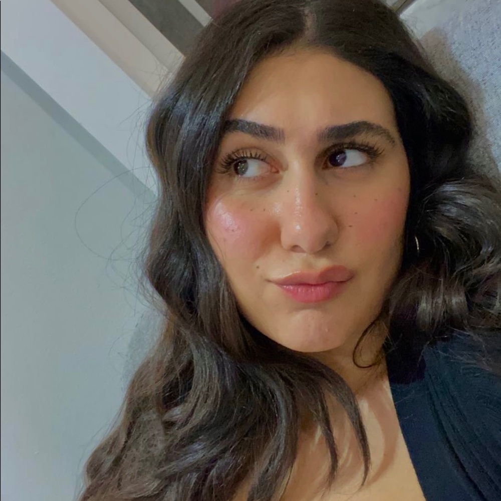 Meet your Posher, Neda